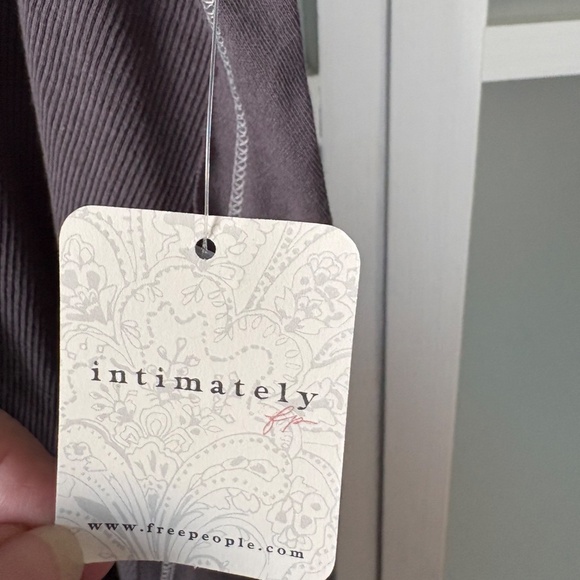 Grey Swing T-shirt from Intately by Free People NWT Sz. M - Picture 6 of 9